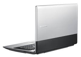 Laptop Samsung RV520 Ci5 2nd Generation 8GB 500GB HDD